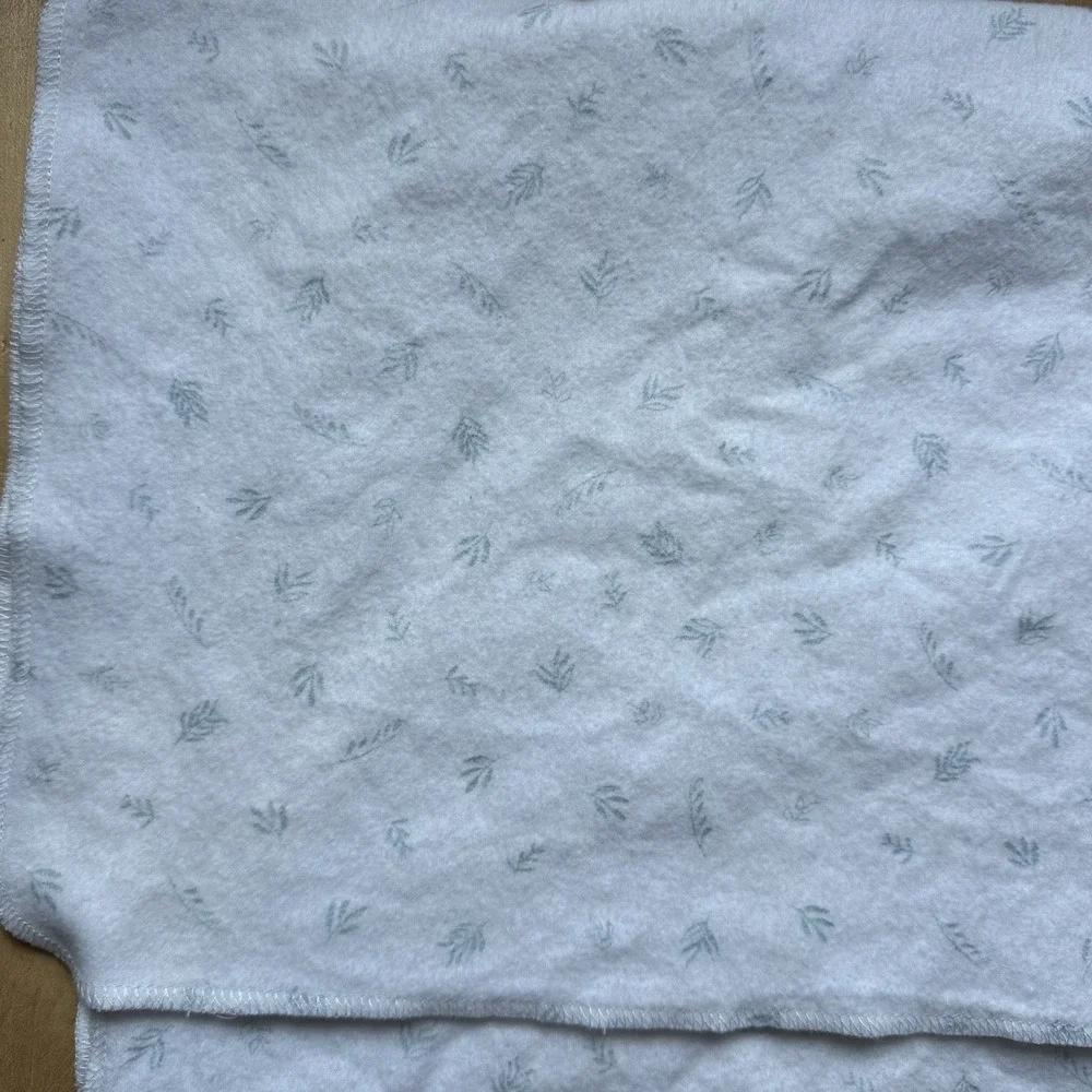 Carter's Baby Receiving Blanket White Blue Fern Leaf Floral 100% Cotton 37 X 27